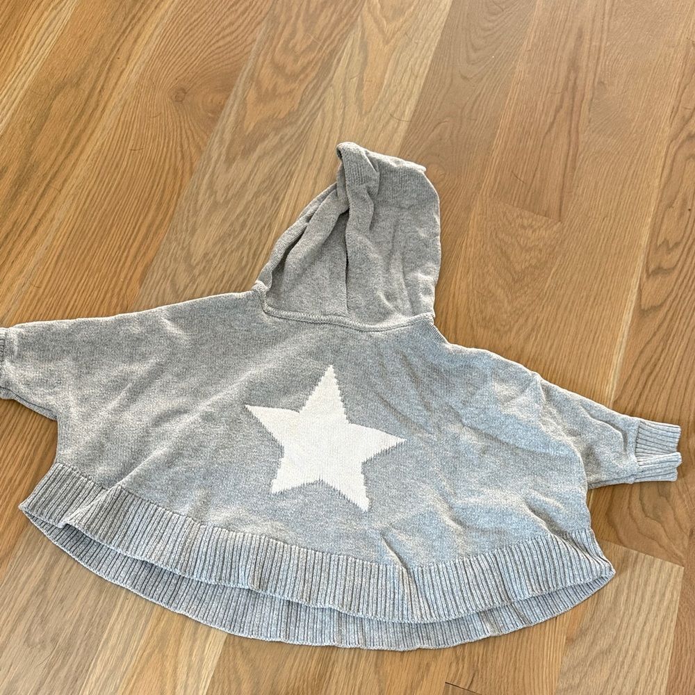 Gap Gray Hooded Poncho with Star Design 2T